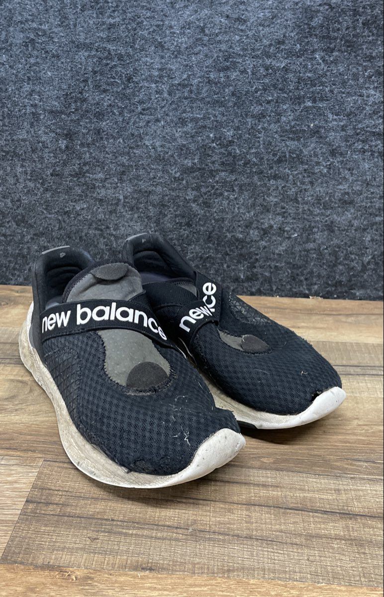 New Balance Fresh Foam Roav Black White Men's Running Sneakers Size 7.5