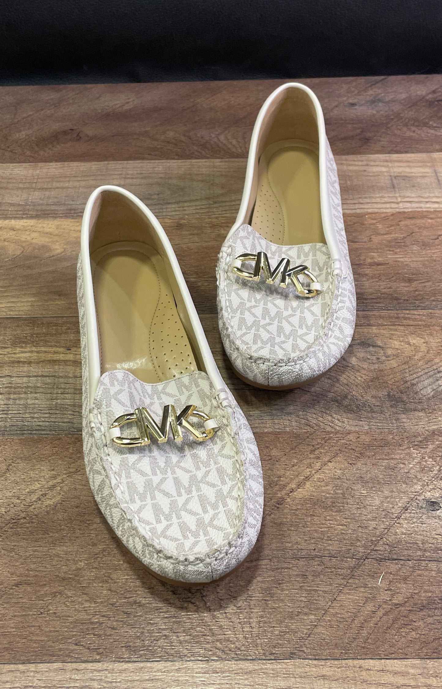 Michael Kors Lillie Moc Vanilla Signature Logo Women's Moccasin Flats Size 7.5