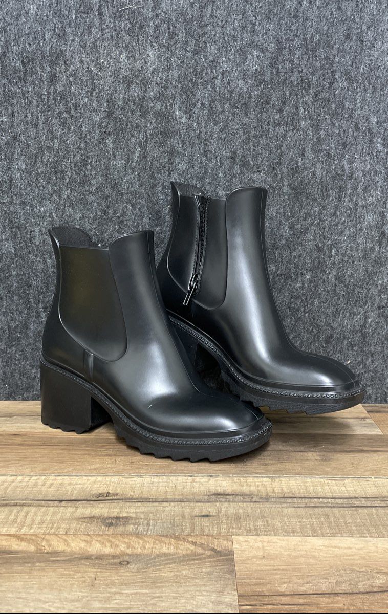 INC International Concepts Eadin Black Lug Sole Ankle Rain Boots Size 7M