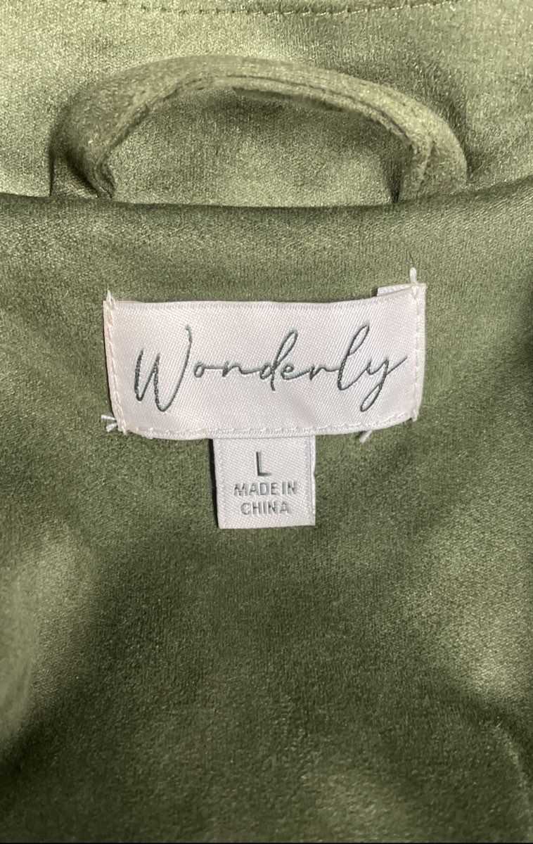 Women's Size L Green Wonderly Faux Suede Button Up Long Sleeve