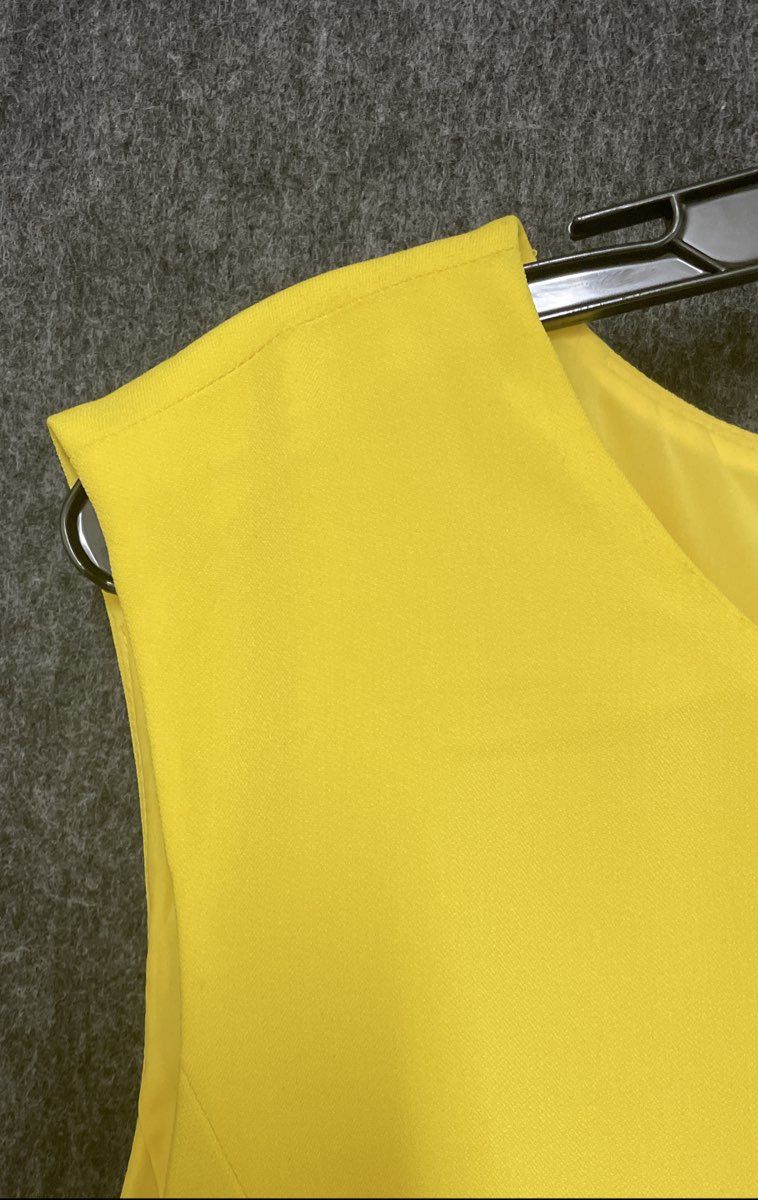 Kasper Women's Yellow Sleeveless Sheath Dress Keyhole Cutout Back Zip Sz 14