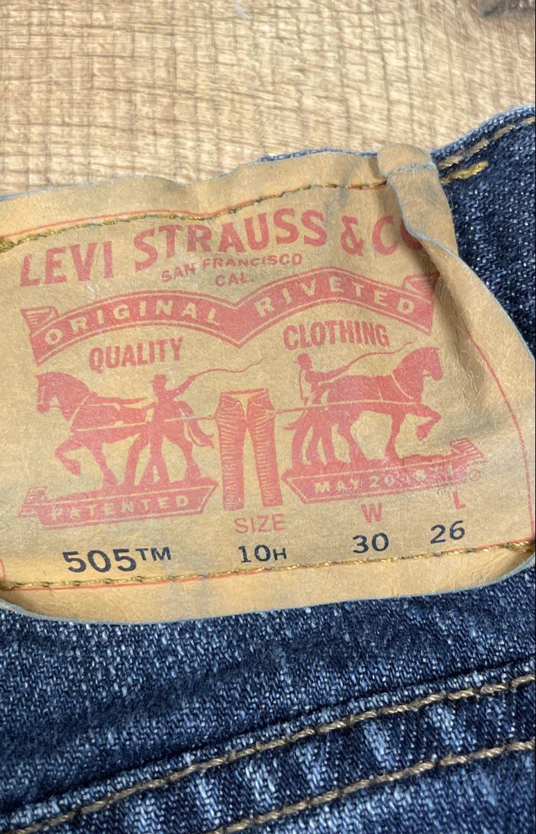 Levi's Boys 505 Regular Fit Jeans Blue Cotton Straight Leg Sz 10 Husky 30x26