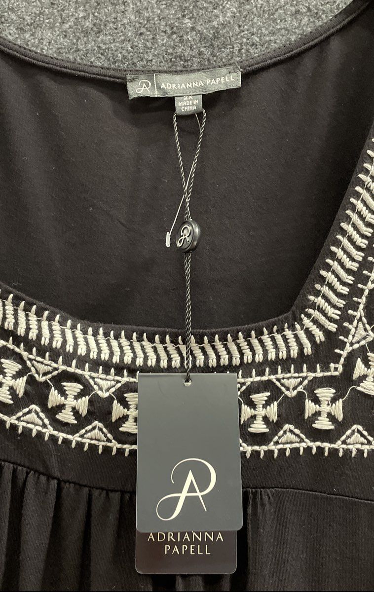 Adrianna Papell Women's Black Embroidered Square Neck Flutter Sleeve Top 2X NWT