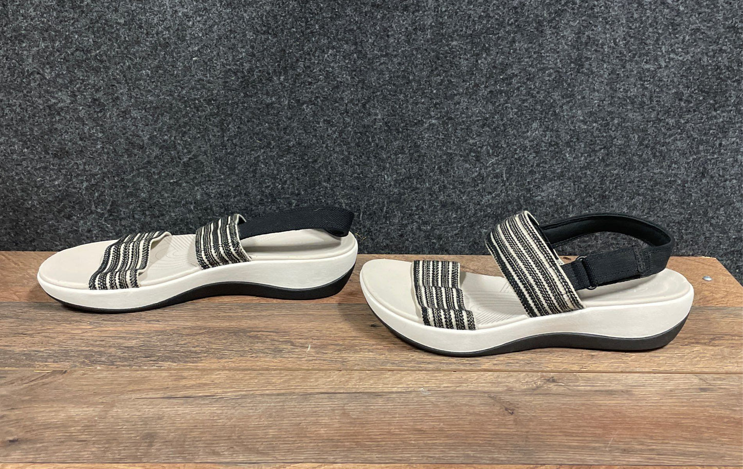 Clarks Arla Stroll Black White Cloudsteppers Wedge Sandals Size 10