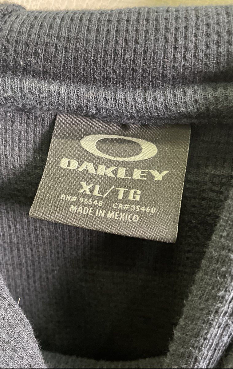 Oakley Men's Long Sleeve Hooded T-Shirt Black Thermal Waffle Knit Sz XL