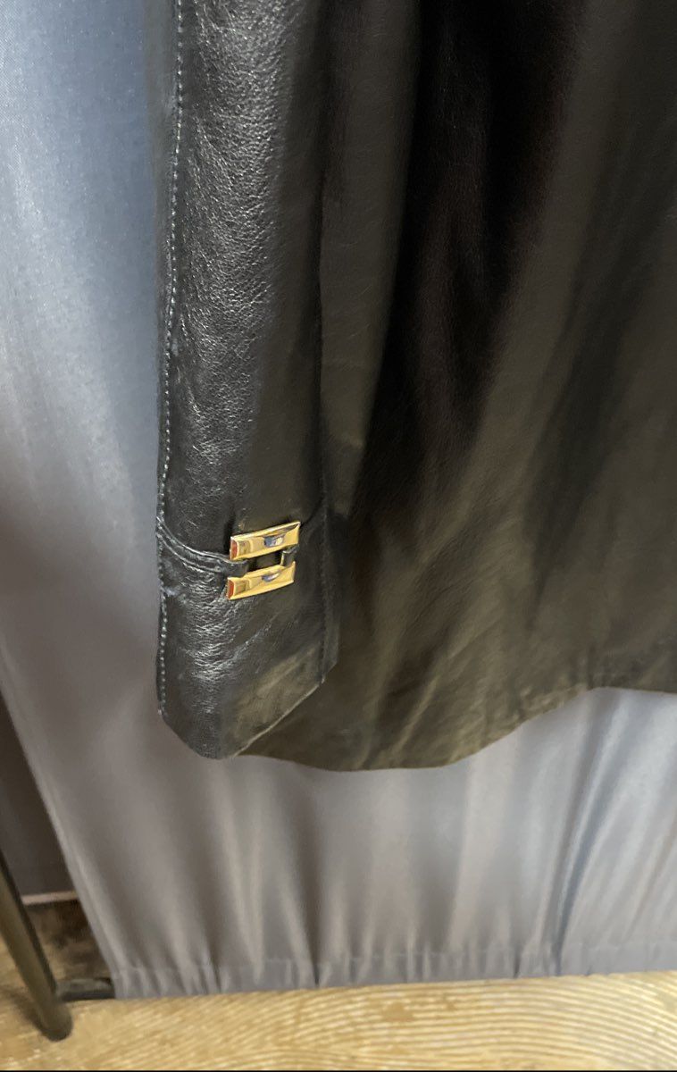 Comint Women's Black Genuine Leather Jacket Gold Hardware Vintage 90s Sz L