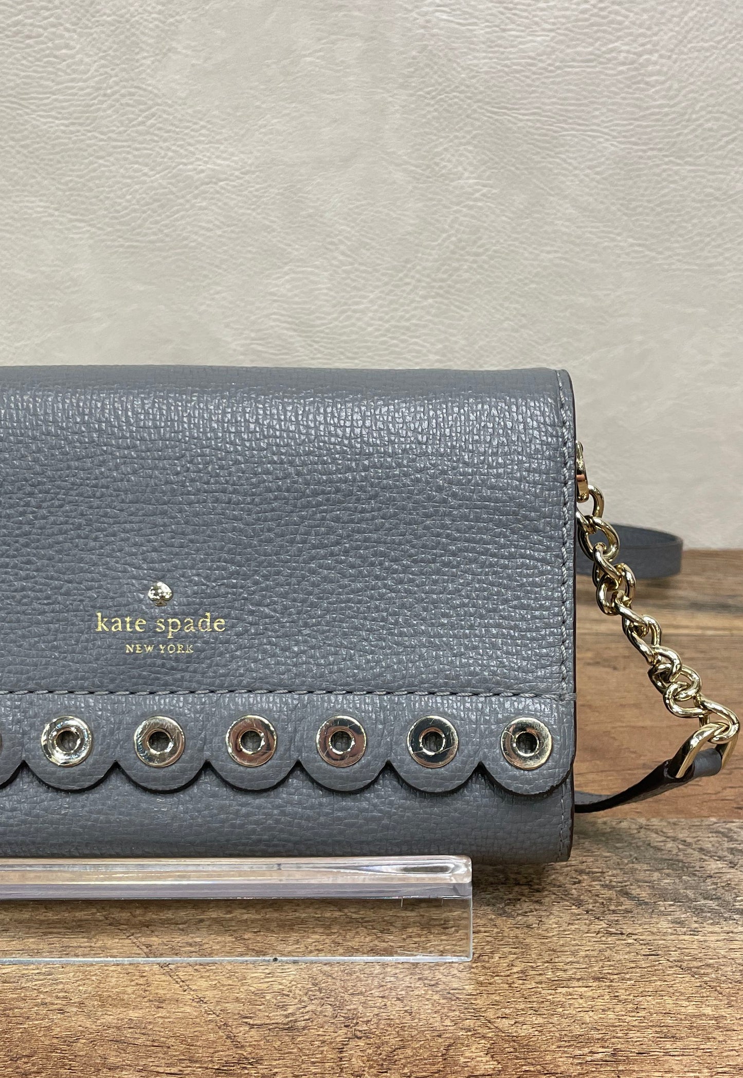Kate Spade Grey Pebbled Leather Scalloped Grommet Crossbody Bag Wallet on Chain