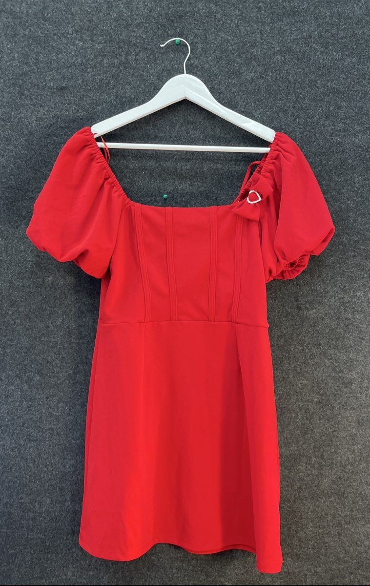 Francesca's Women's Red Tammie Puff Mini Dress Heart Buckle Sz L NWT