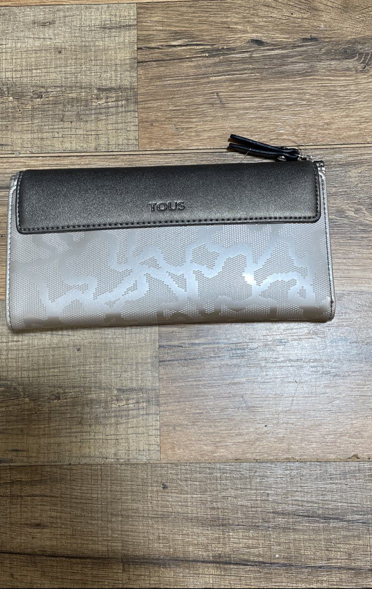 Tous White Shimmer Bear Logo Monogram Continental Wallet Silver Hardware