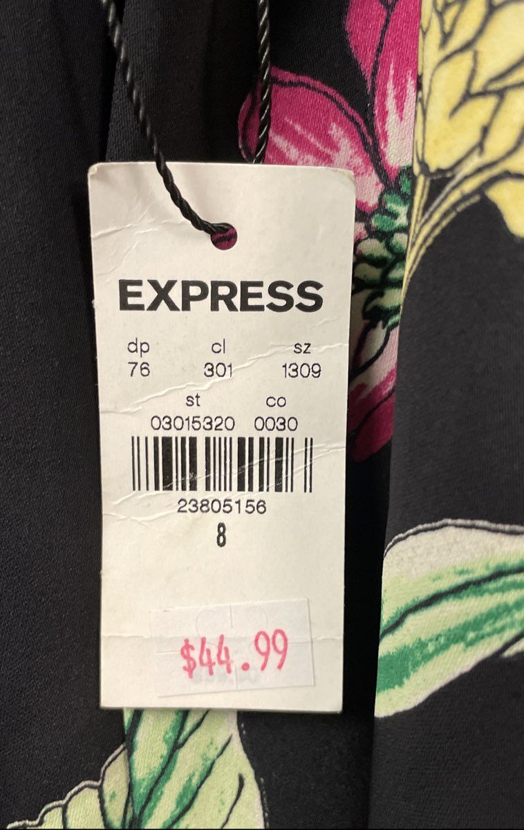 Express Women's Black Floral Extreme High Rise Shortie Pleated Skort Sz 8 NWT