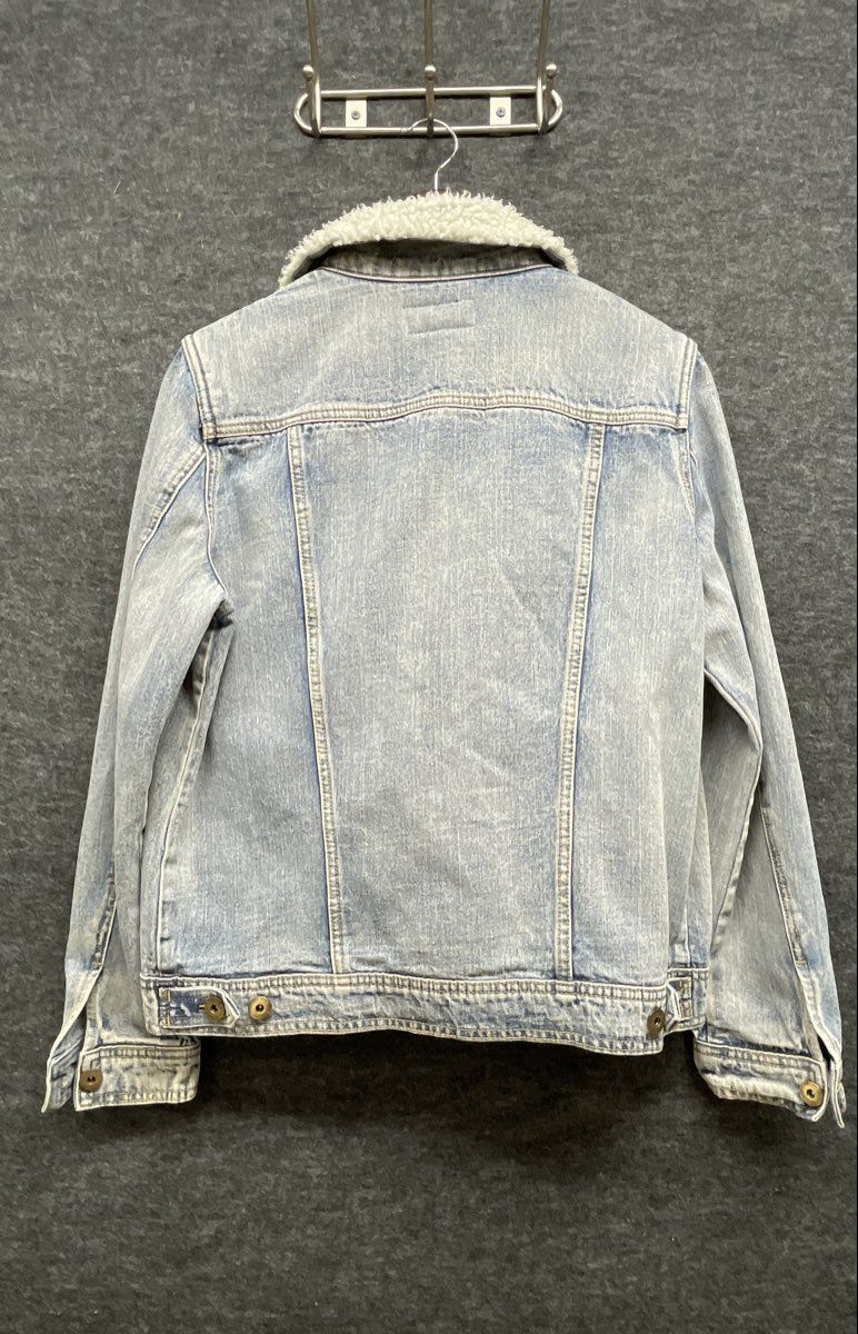 Articles of Society Women's Light Wash Sherpa Lined Denim Trucker Jacket Size L