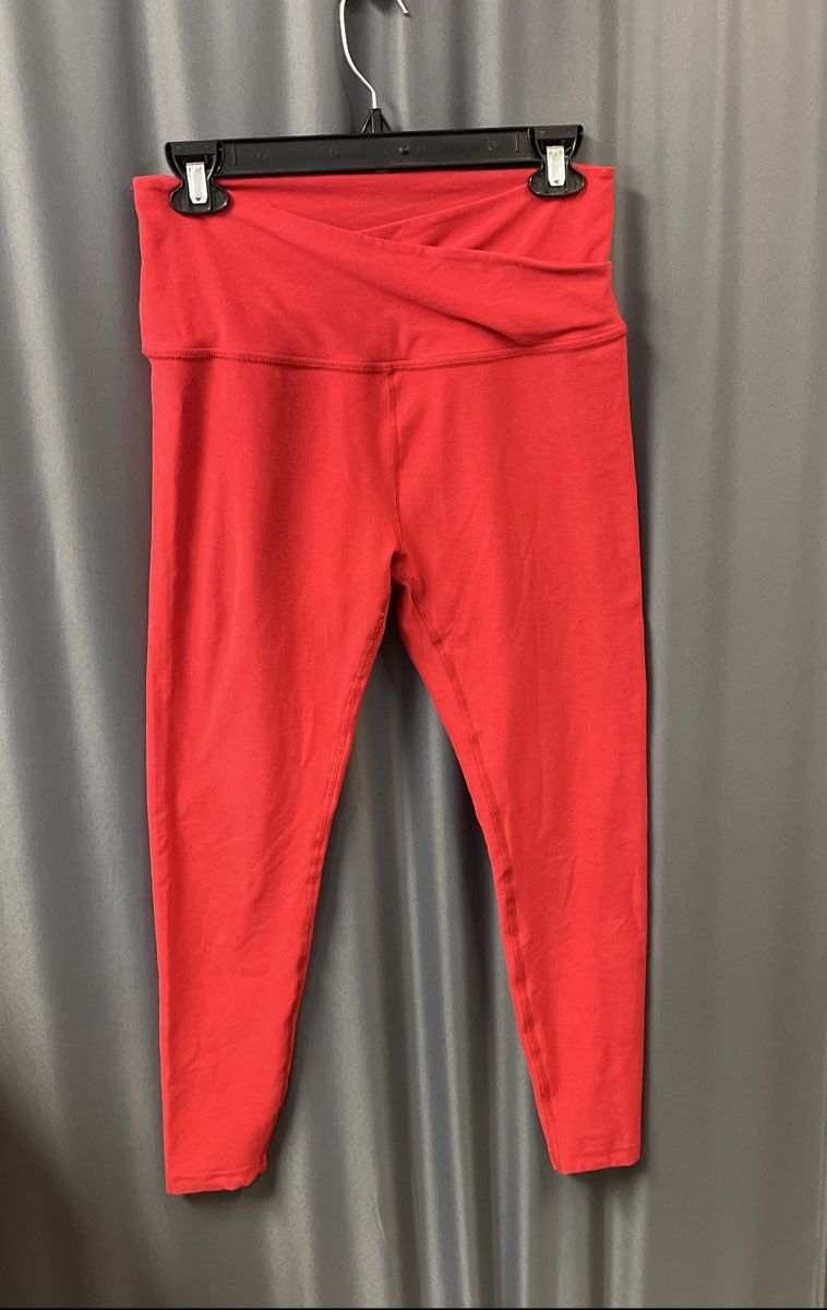 Beyond Yoga Women's Red High Waisted Crossover Waist Leggings Size L