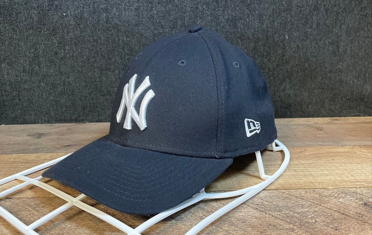 New Era Mens New York Yankees MLB Navy 39THIRTY Stretch Fit Hat Cap Sz M/L