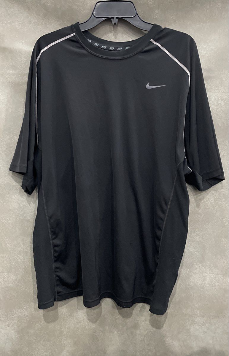 Nike Men's Dri-FIT Performance Shirt Black Short Sleeve Contrast Stitch Sz XXL
