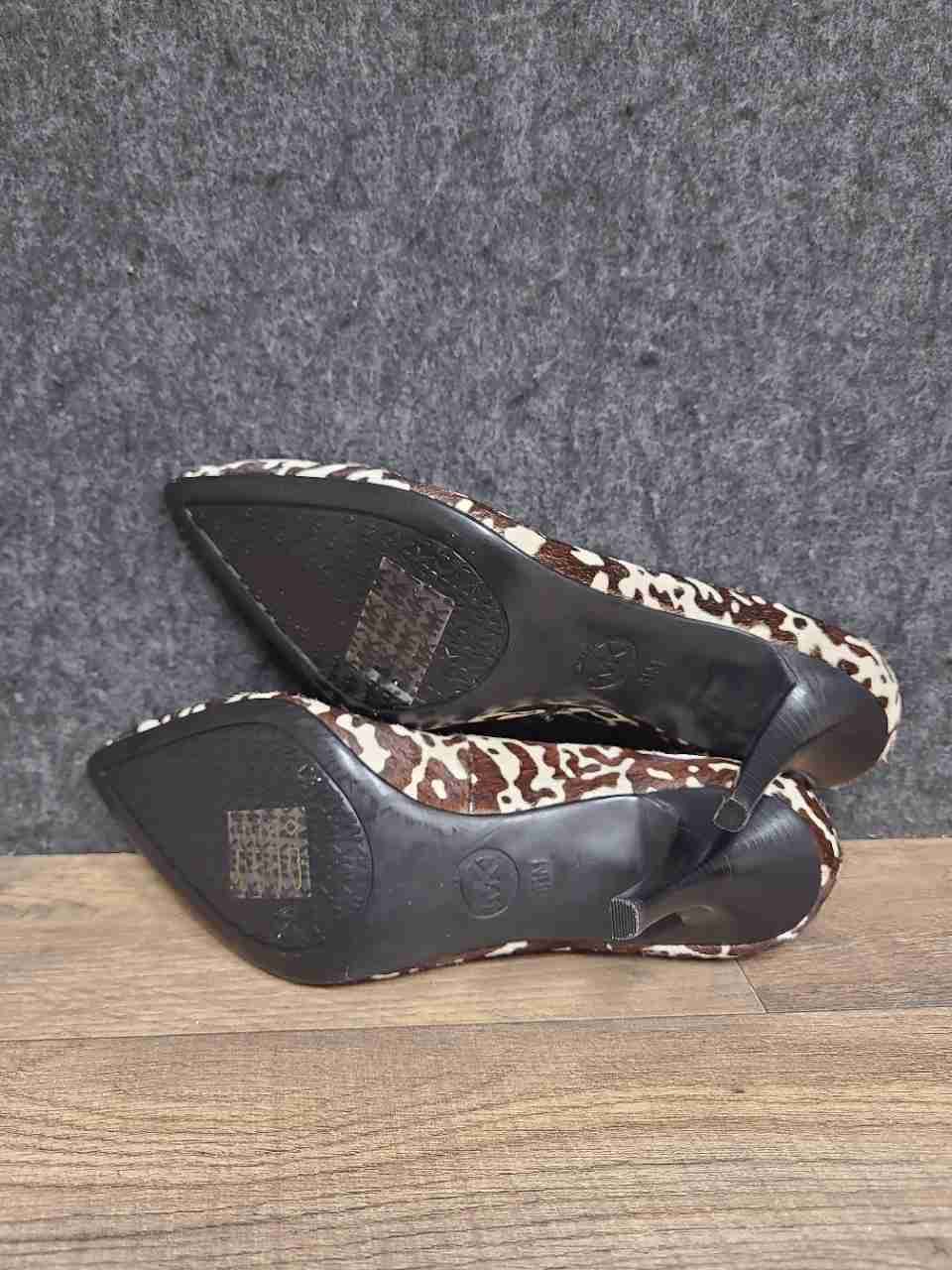 Michael Kors Animal Print Calf Hair Pointed Toe Pumps Brown White Size 6.5M