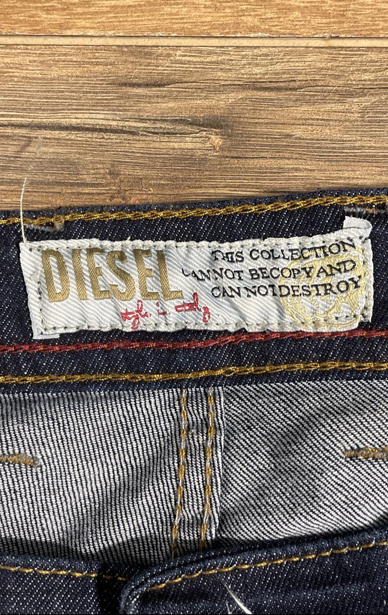 Diesel Men's Dark Blue Stretch Distressed Hem Straight Leg Jeans W44