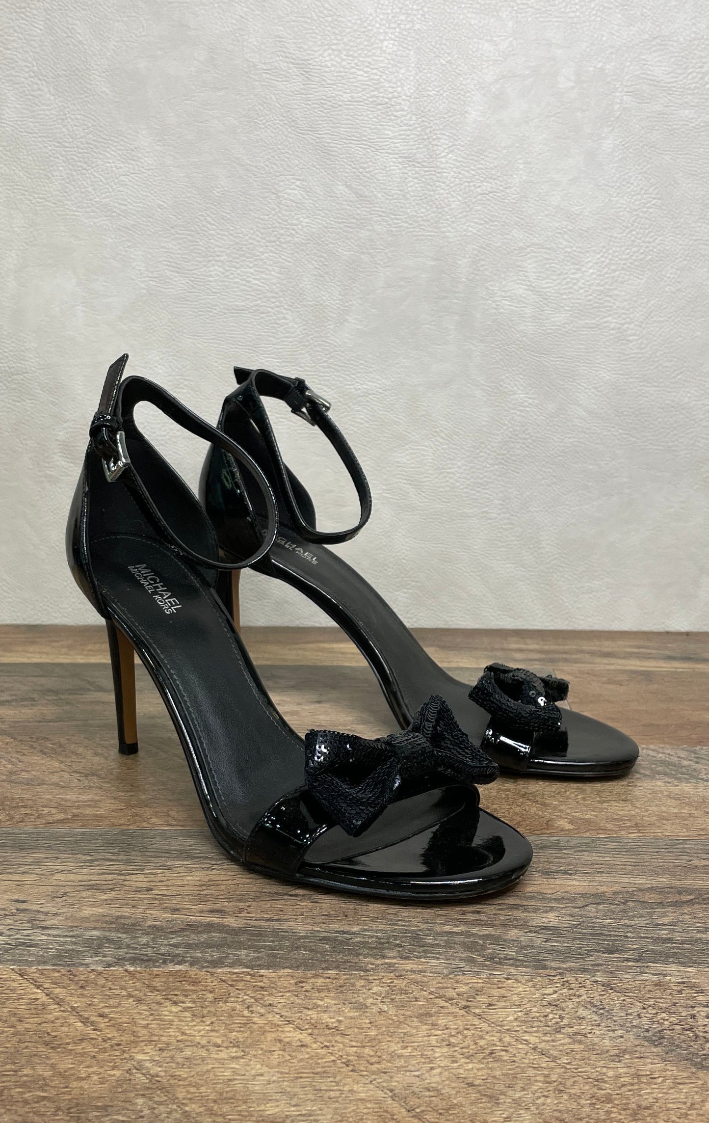 Michael Kors Black Patent Leather Sequin Bow Ankle Strap Sandals Size 9M