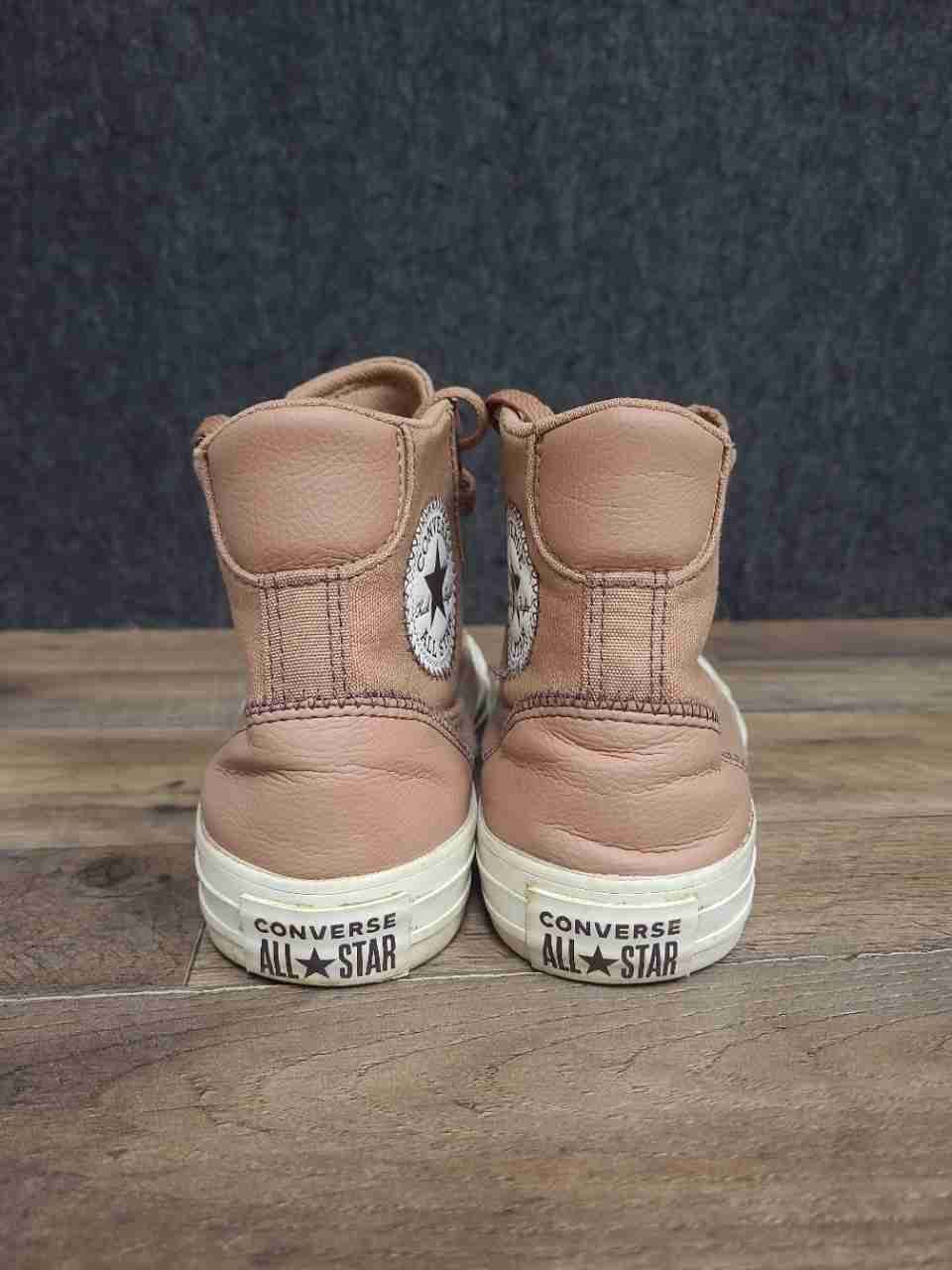 Converse Chuck Taylor All Star Tan Canvas High Top Women's 8 Men's 6 Size 8