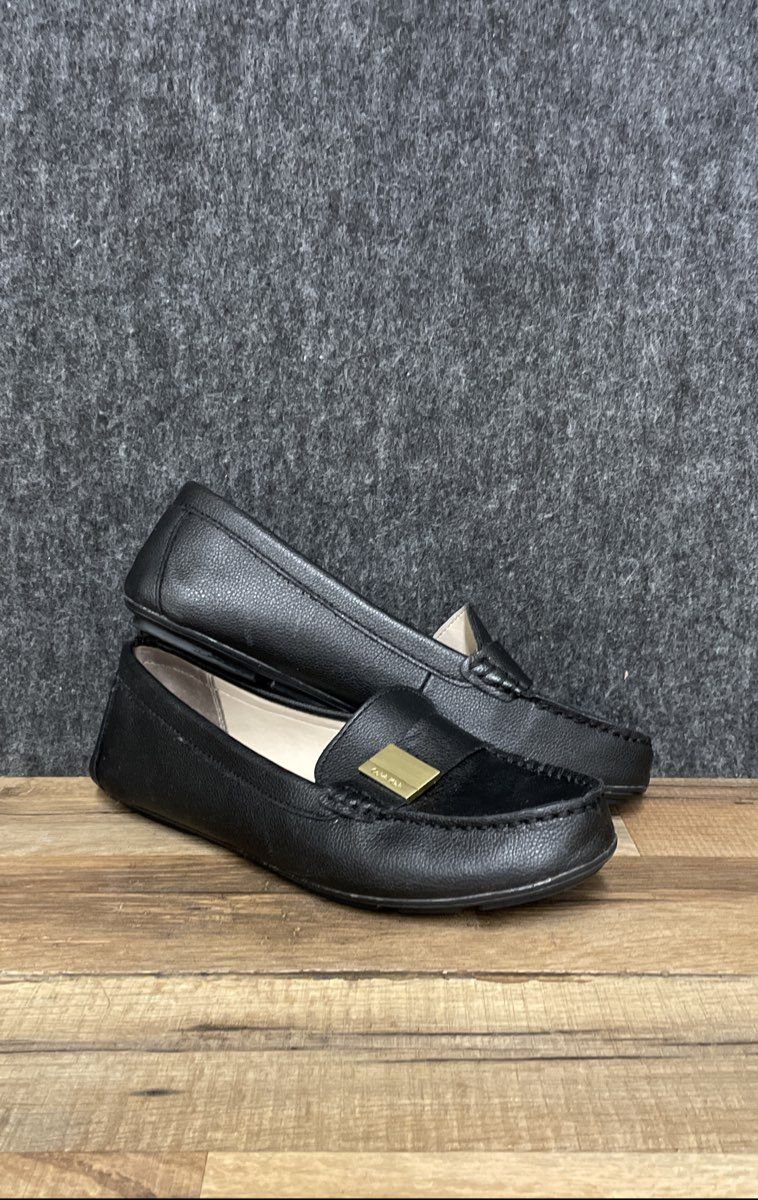 Calvin Klein Lisette Black Pebbled Leather Slip On Loafers Women's Size 9