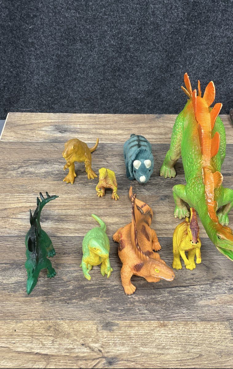 Large Lot Plastic Dinosaur Figures Toys & Cards Mixed Vintage Collection