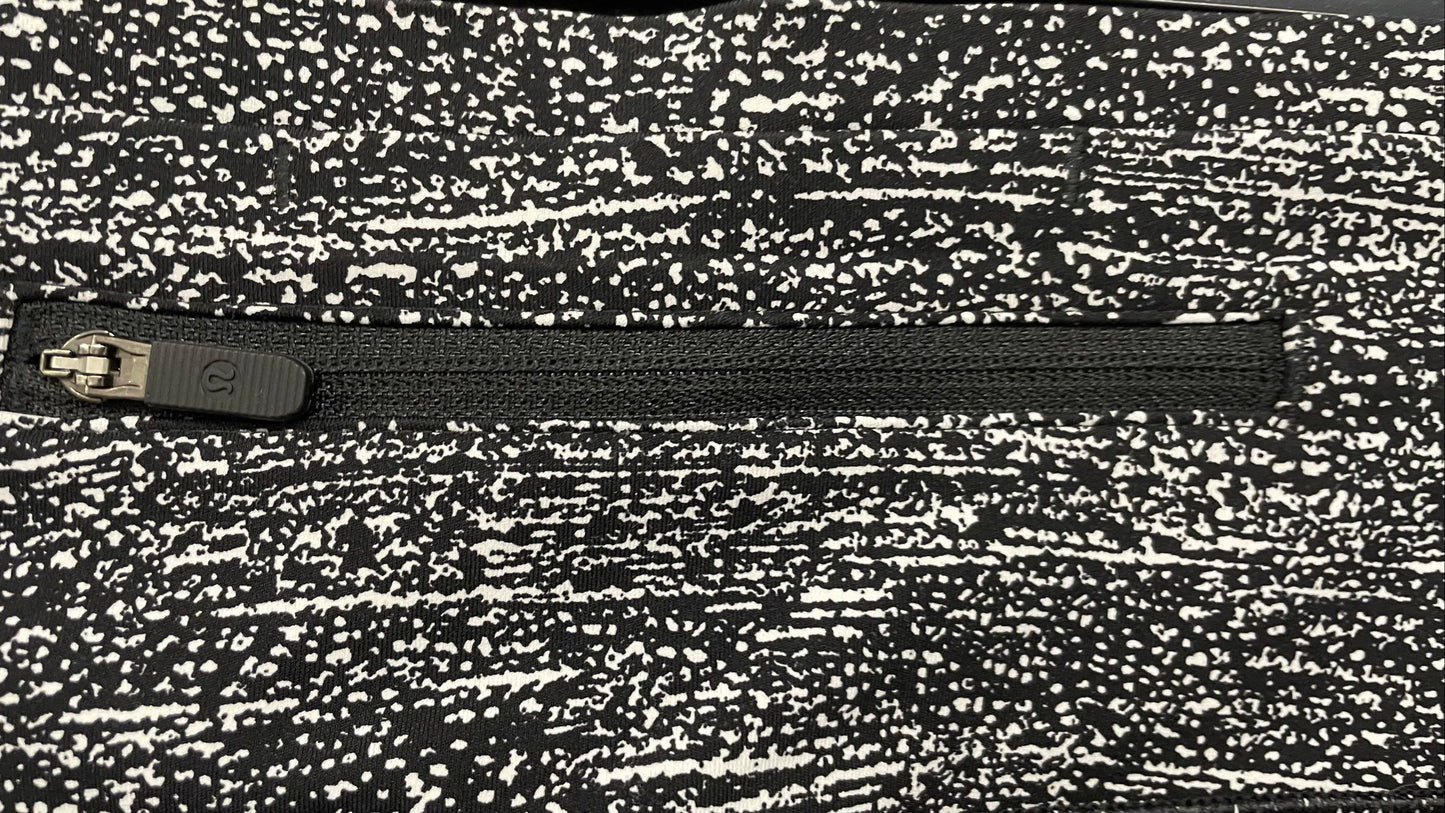 Lululemon Pace Perfect Women's Reversible Leggings Air Time Black White Sz 6