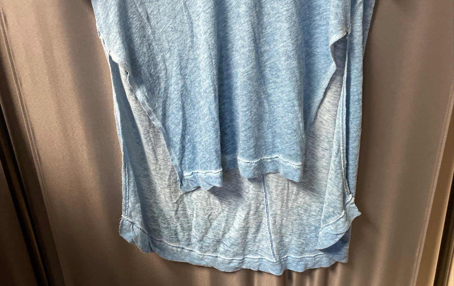 We the Free Women's Blue Linen Blend V-Neck Short Sleeve High Low Top Size S