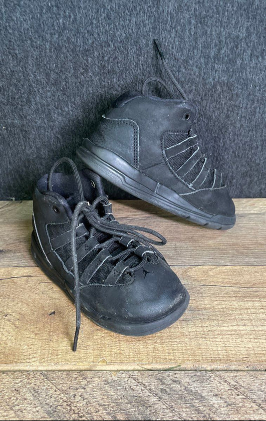 Nike Air Jordan Max Aura Triple Black Toddler Sneakers Size 8C