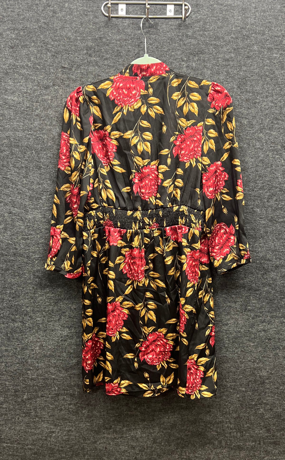 Milk & Honey Women's Floral Long Sleeve Smocked Waist Midi Dress Black Sz L NWT