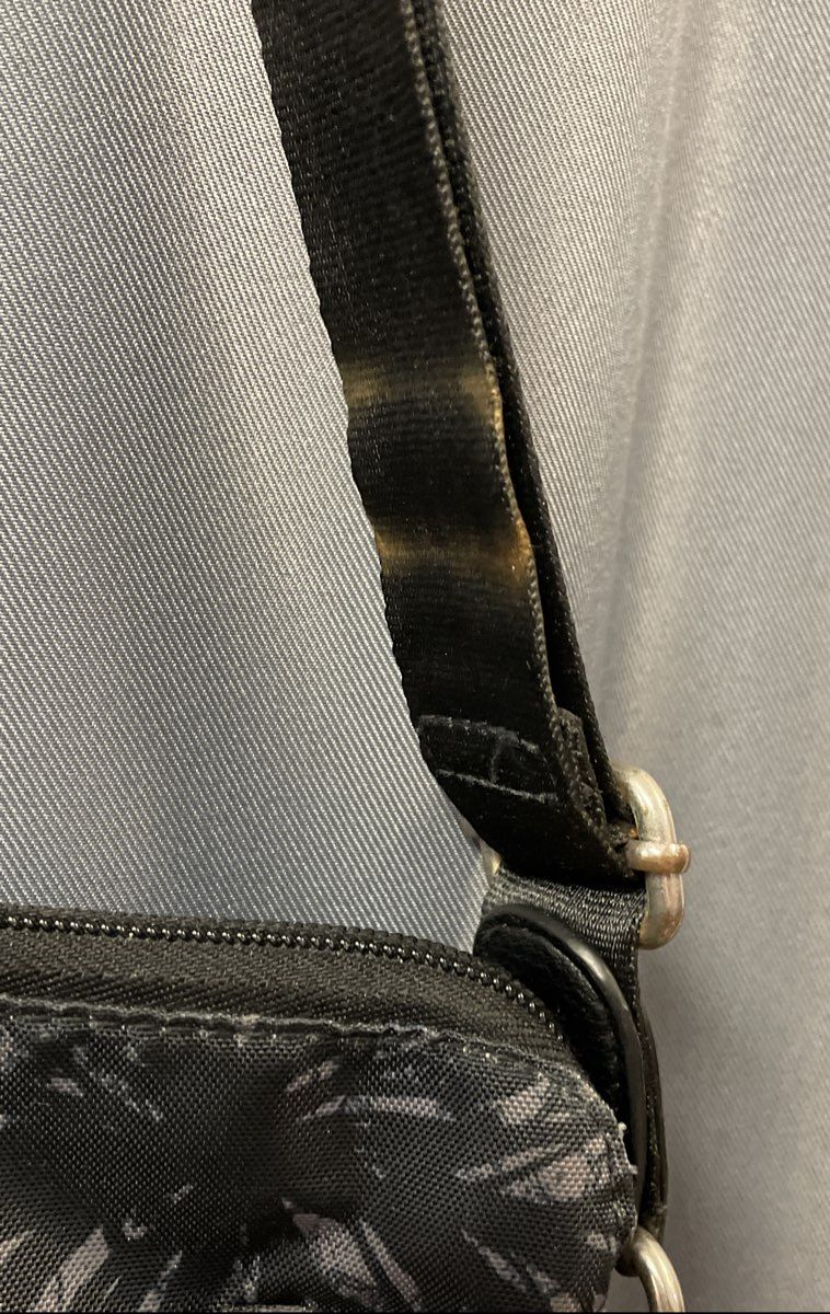 Baggallini Black Gray Patterned Nylon Crossbody Bag Small Messenger Purse Travel