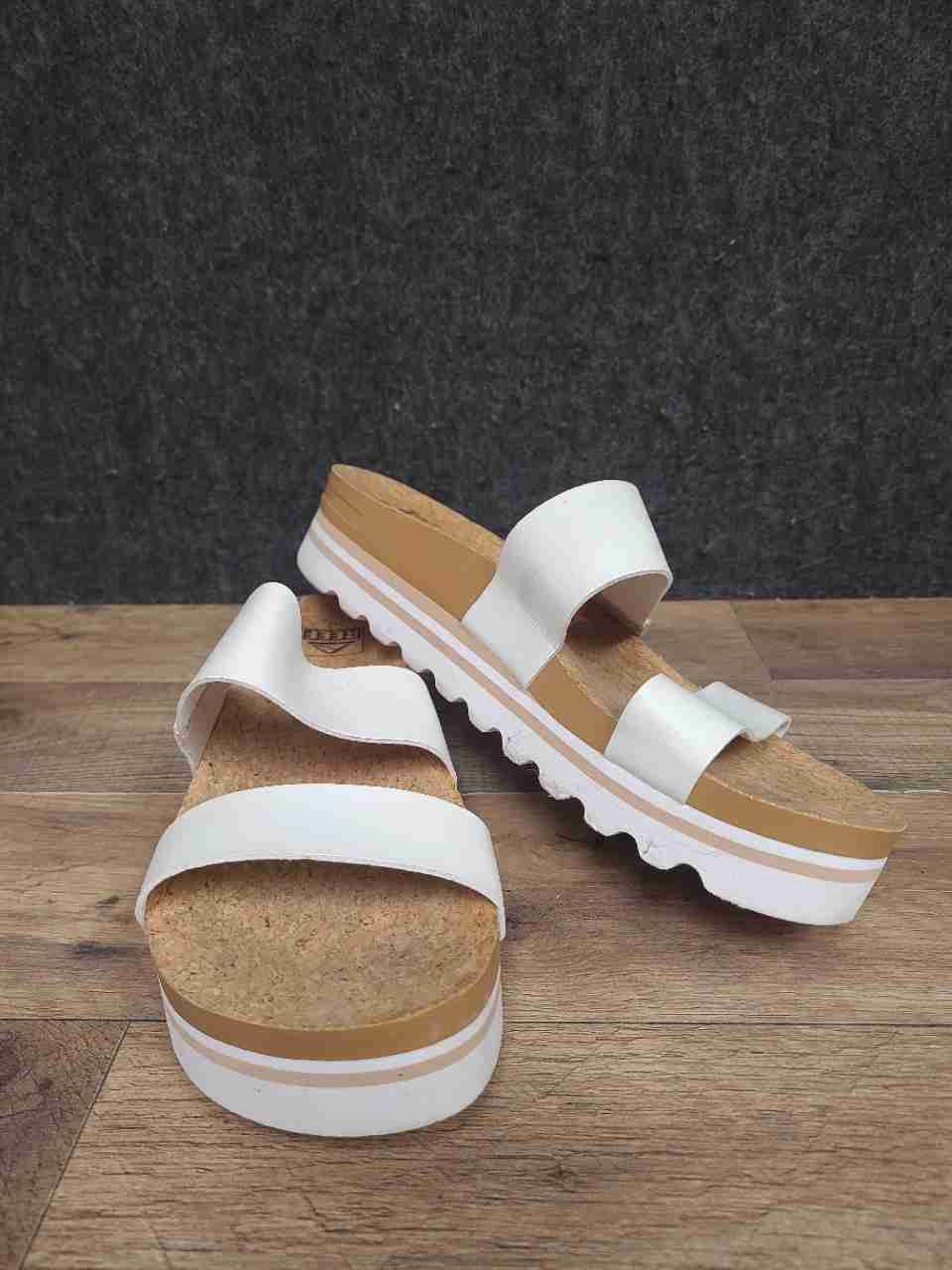 Reef Cushion Vista Hi White Double Strap Platform Sandals Women's Size 10