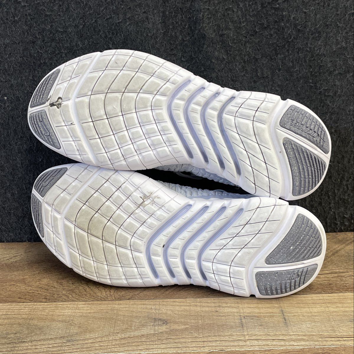Nike Free Run 5.0 Next Nature Pure Platinum Wolf Grey Womens Size 9.5
