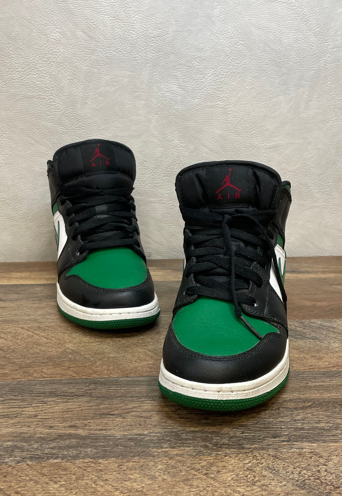 Nike Air Jordan 1 Mid Pine Green Black White Youth 6.5Y