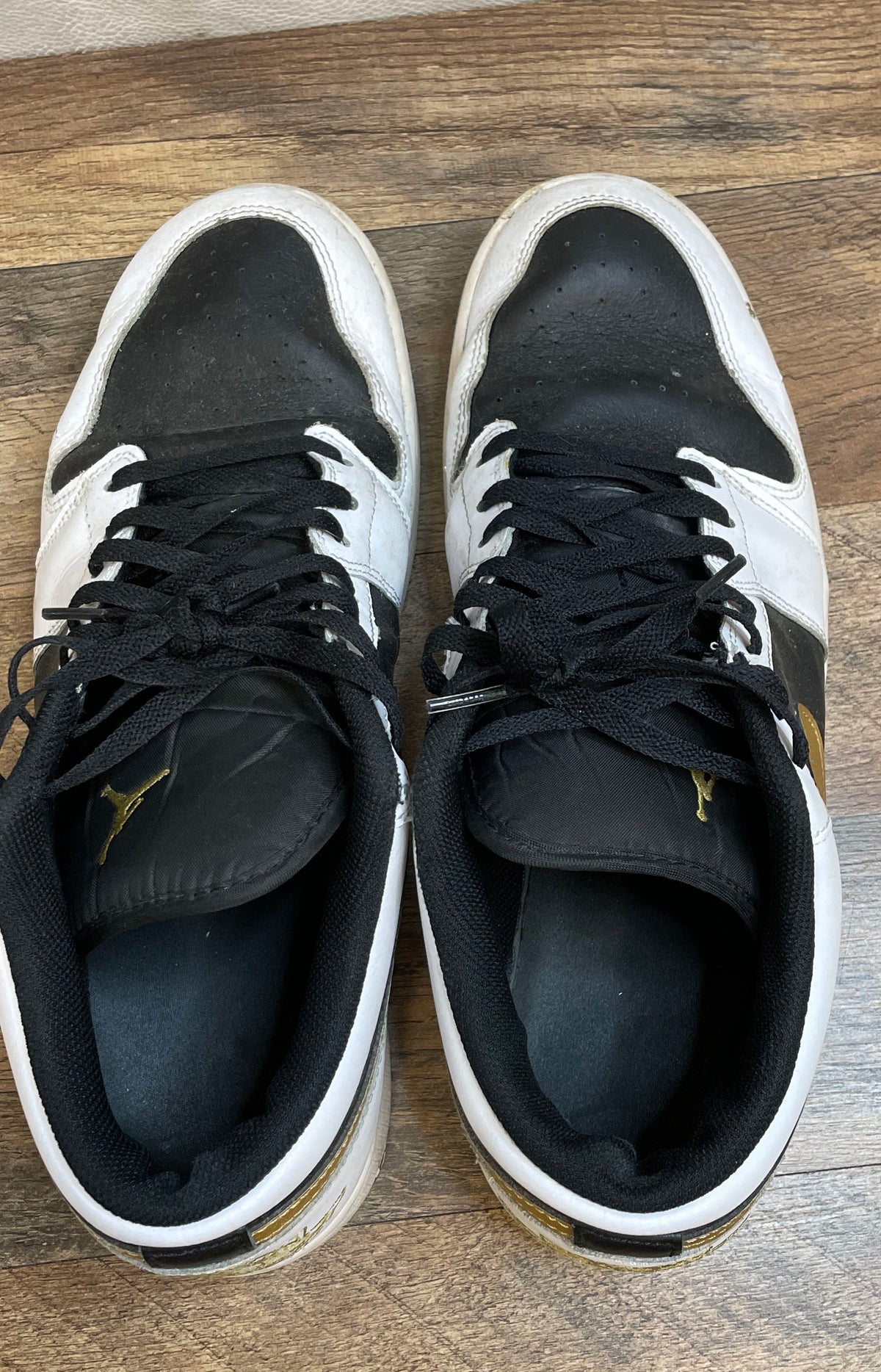 Nike Air Jordan 1 Low White Black Metallic Gold Sneakers Size 14