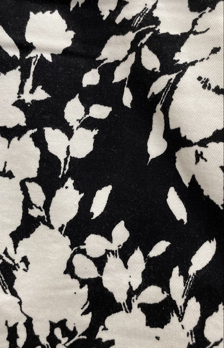 Croft & Barrow Women's Black White Floral Classic Fit Stretch Capri Pants Sz 18