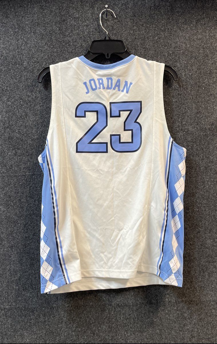 Jordan Kids North Carolina Tar Heels #23 Michael Jordan White Jersey Sz XL