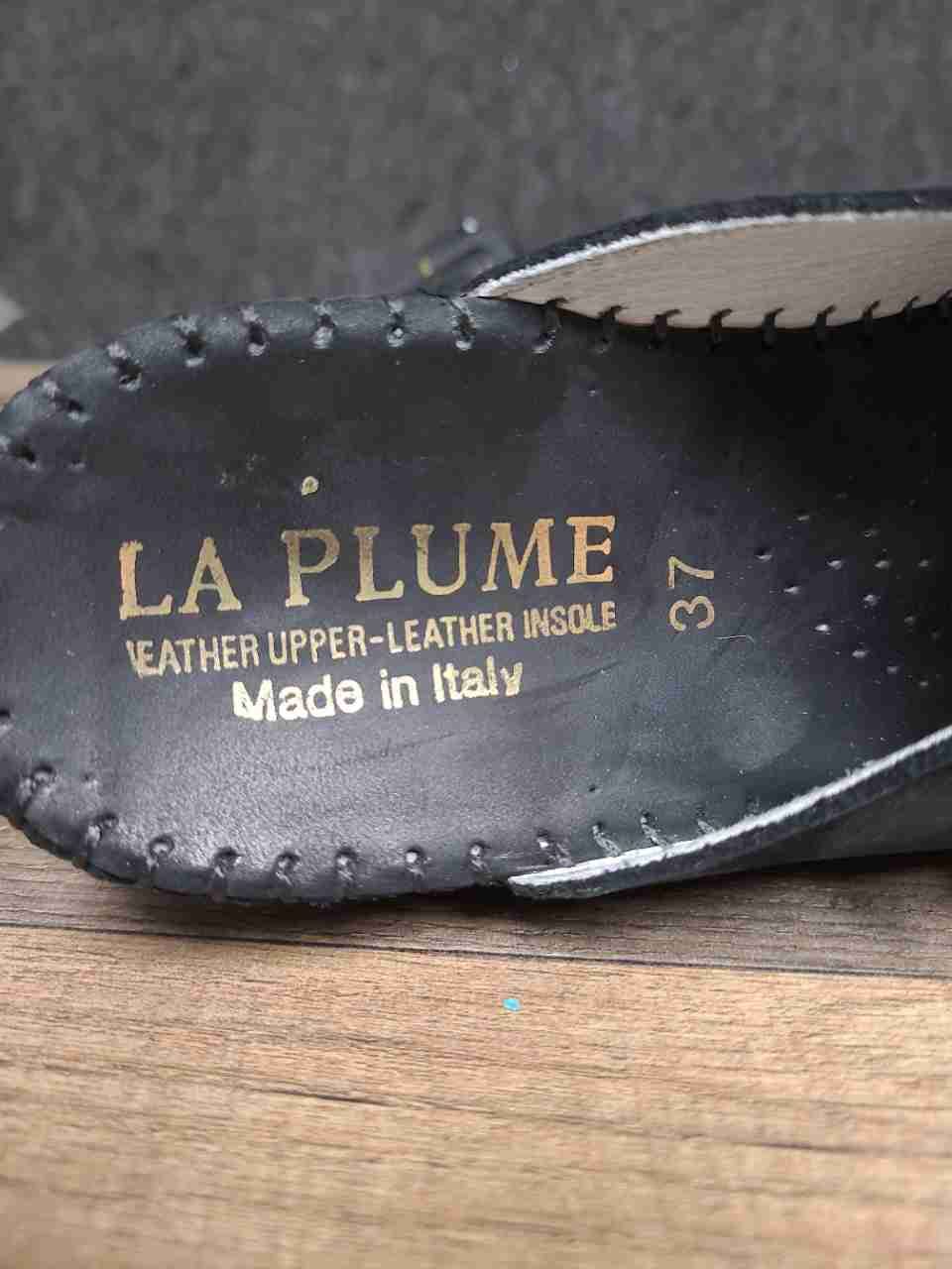 La Plume Black Leather Two-Strap Slide Sandals Made in Italy Size 37