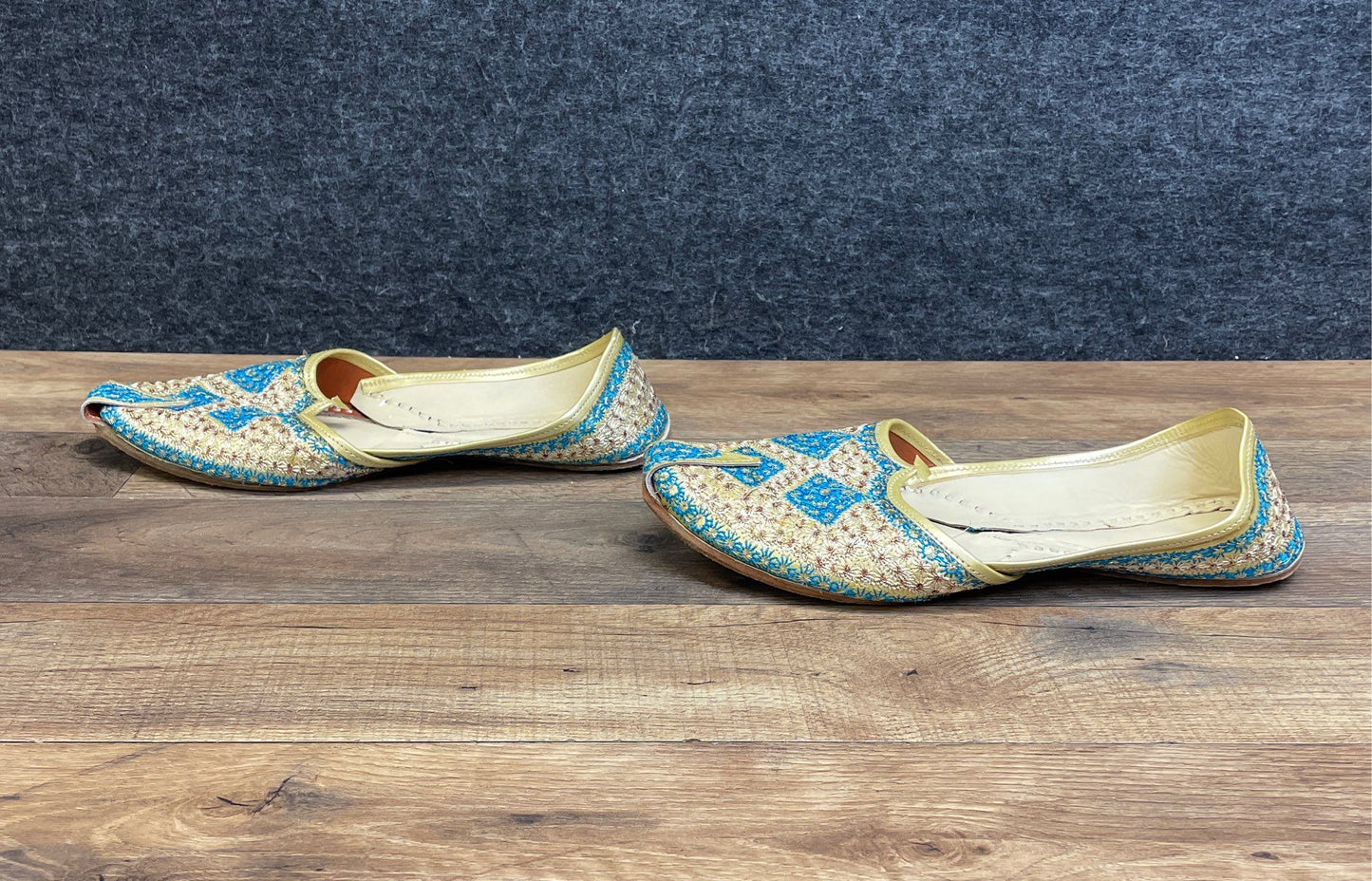 Handmade Indian Jutti Mojari Blue Gold Cream Embroidered Leather Flats Size 11"