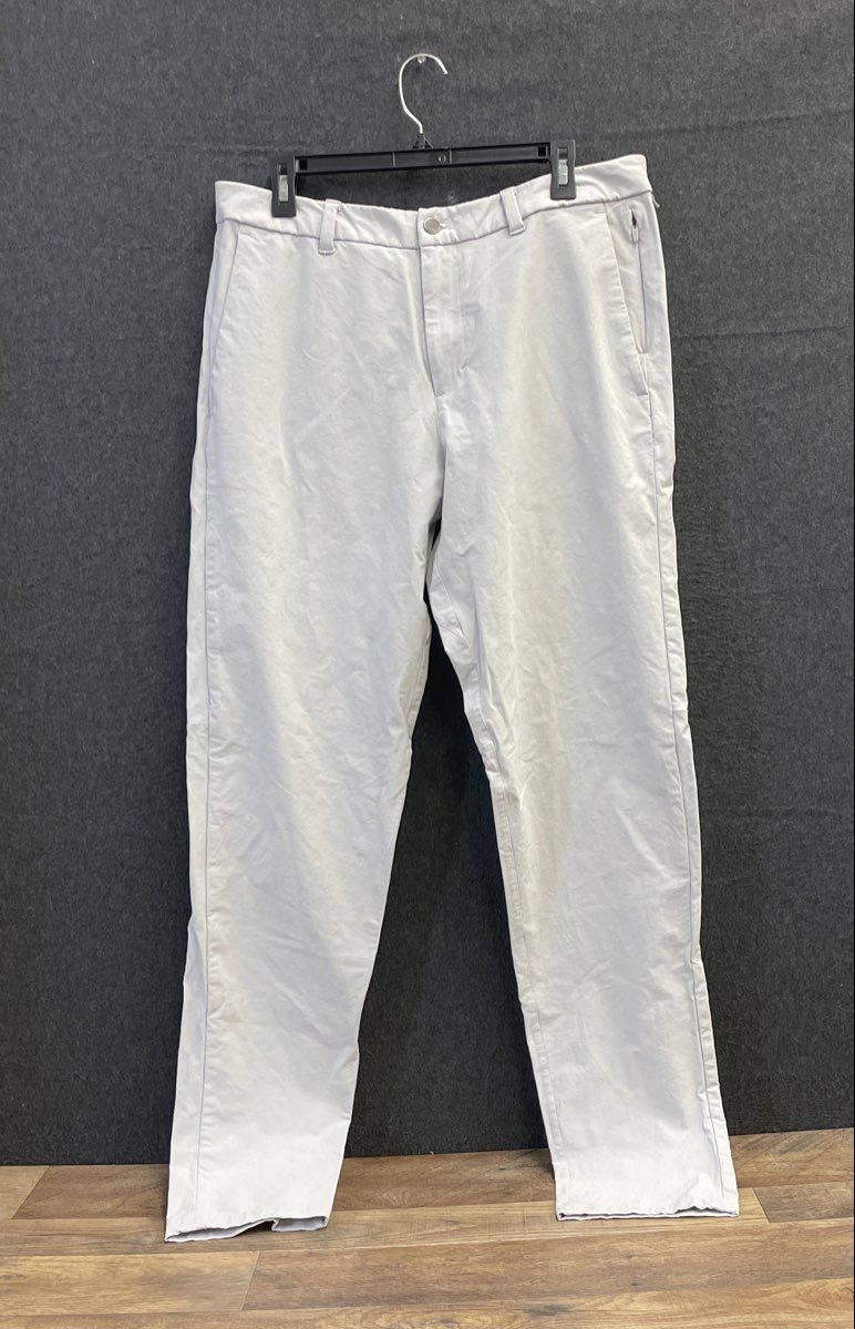 Lululemon Men's Commission Chino Pants Light Gray Warpstreme Sz 36