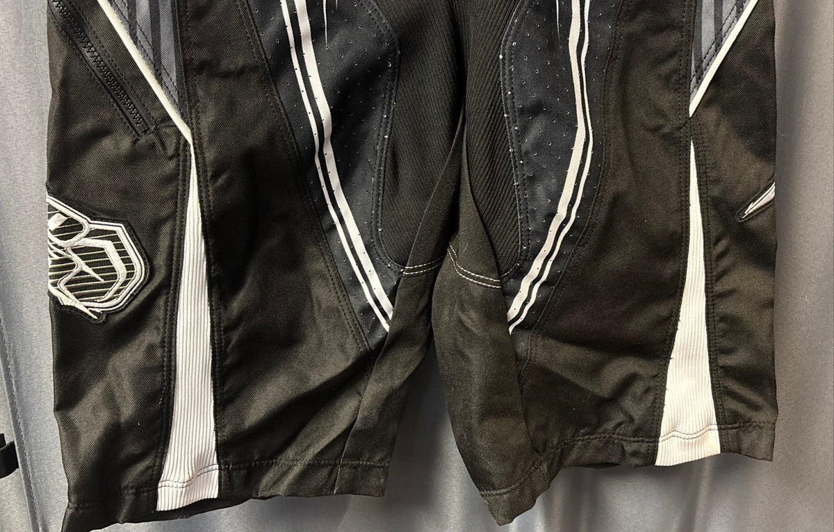 Nema Men's Podium MTB Downhill Race Shorts Black White Ratchet Sz 32 NWT