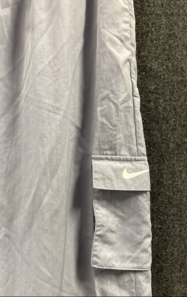 Nike Women's Lavender Purple Woven Nylon Wide Leg Cargo Pants Sz L