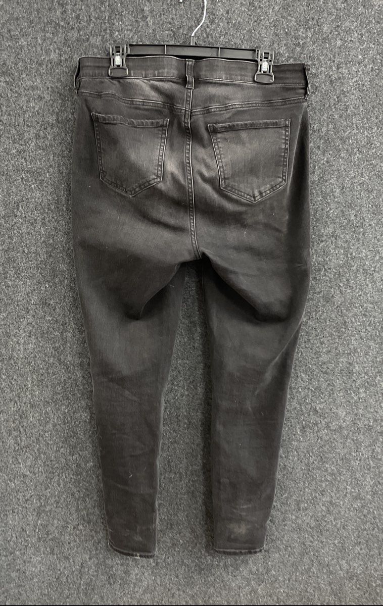 Torrid Women's Premium Sky High Skinny Jeans Black Faded Wash Sz 12R