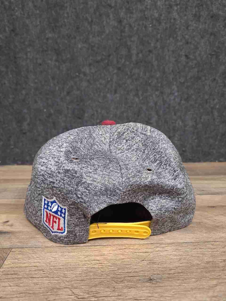New Era Men's Washington Redskins NFL 9FIFTY Snapback Hat Gray Burgundy OS