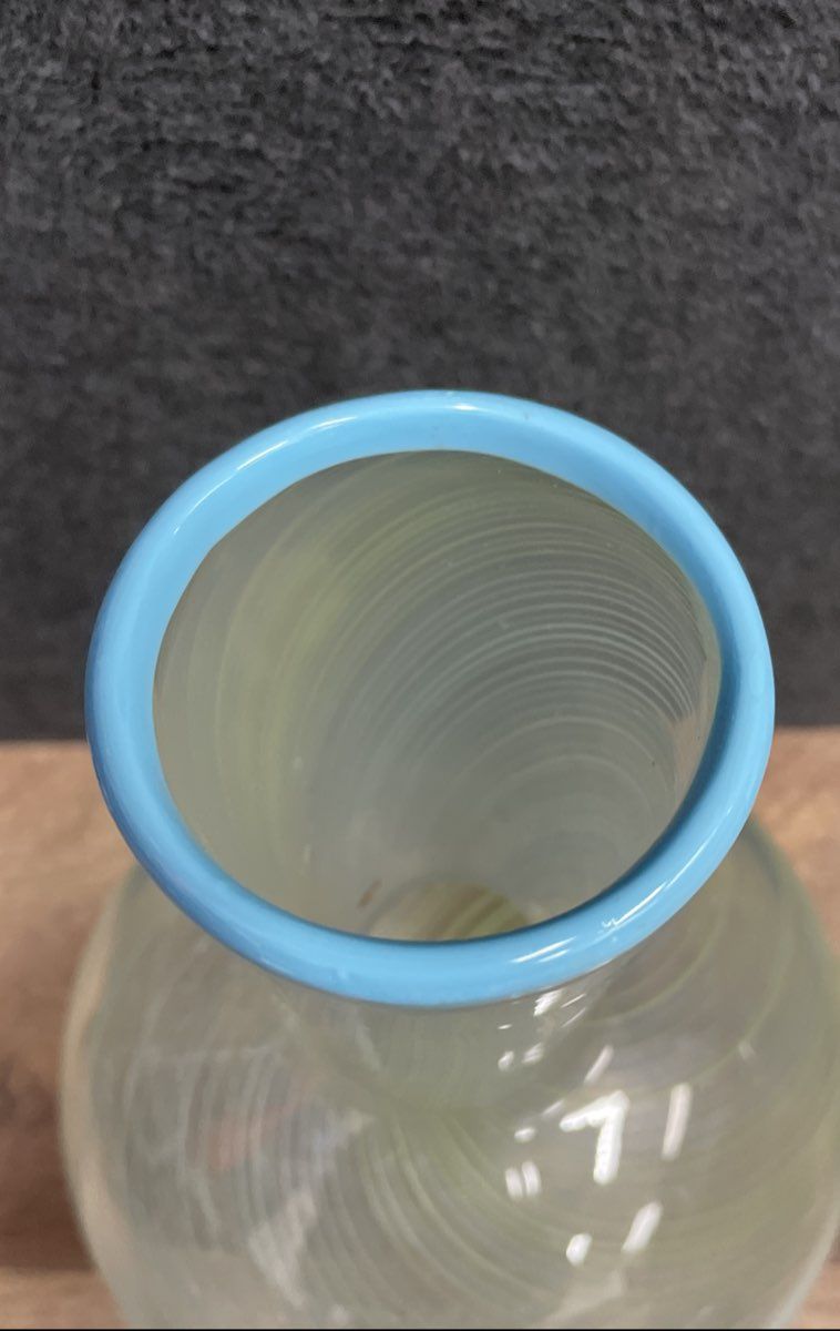 Art Glass Vase Spiral Swirl Pattern Light Blue Rim Bulbous Body 9" Vintage