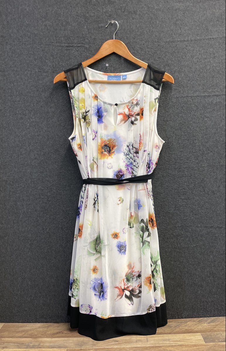 Simply Vera Wang Women's Floral Pleated Sleeveless Dress White Black Sz L