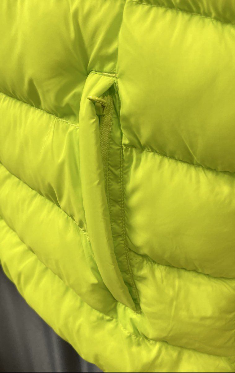 Fabletics Women's Neon Lime Green Quilted Hooded Puffer Vest Full Zip Sz M