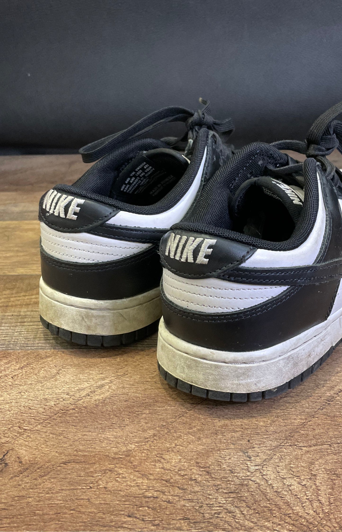 Nike Dunk Low Retro Panda White Black Sneakers Men's Size 9