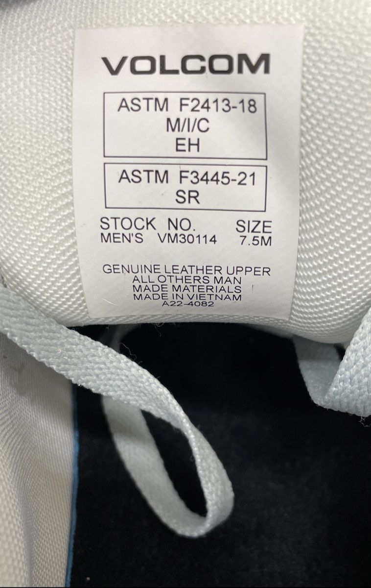 Volcom True Gray White Skate Inspired Safety Toe Work Shoe Men's Size 7.5 New