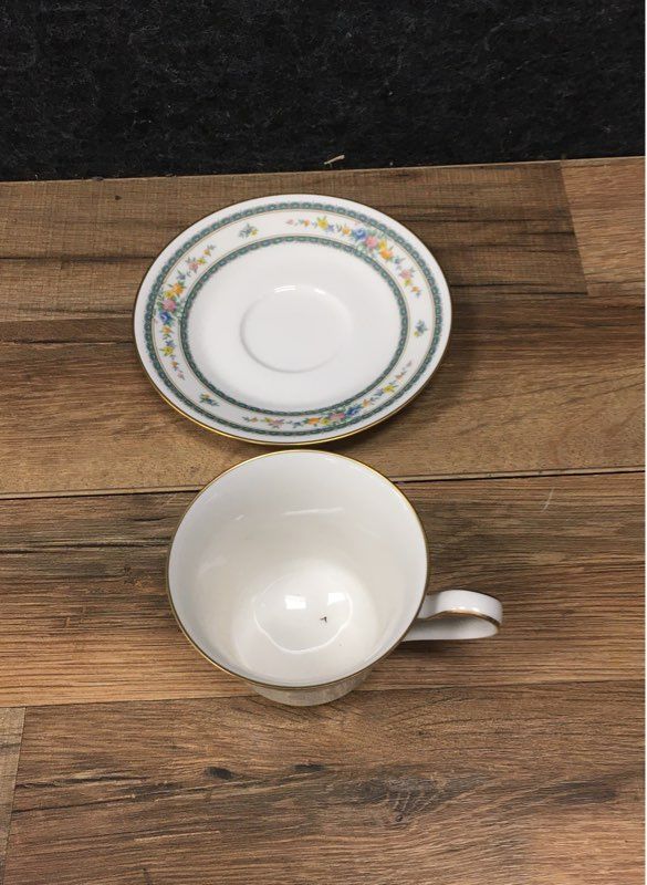 Lot of 5 Noritake Amenity 7228 Footed Cups & Saucers