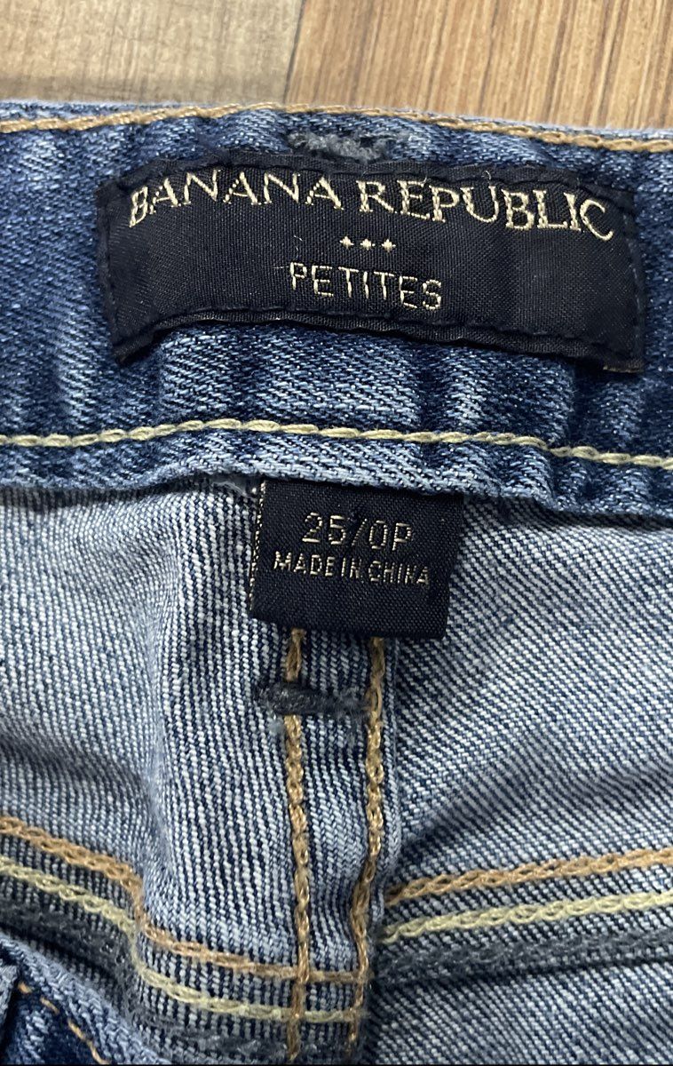 Banana Republic Women's Blue Petites Cropped Wide Cuff Stretch Jeans Sz 0P