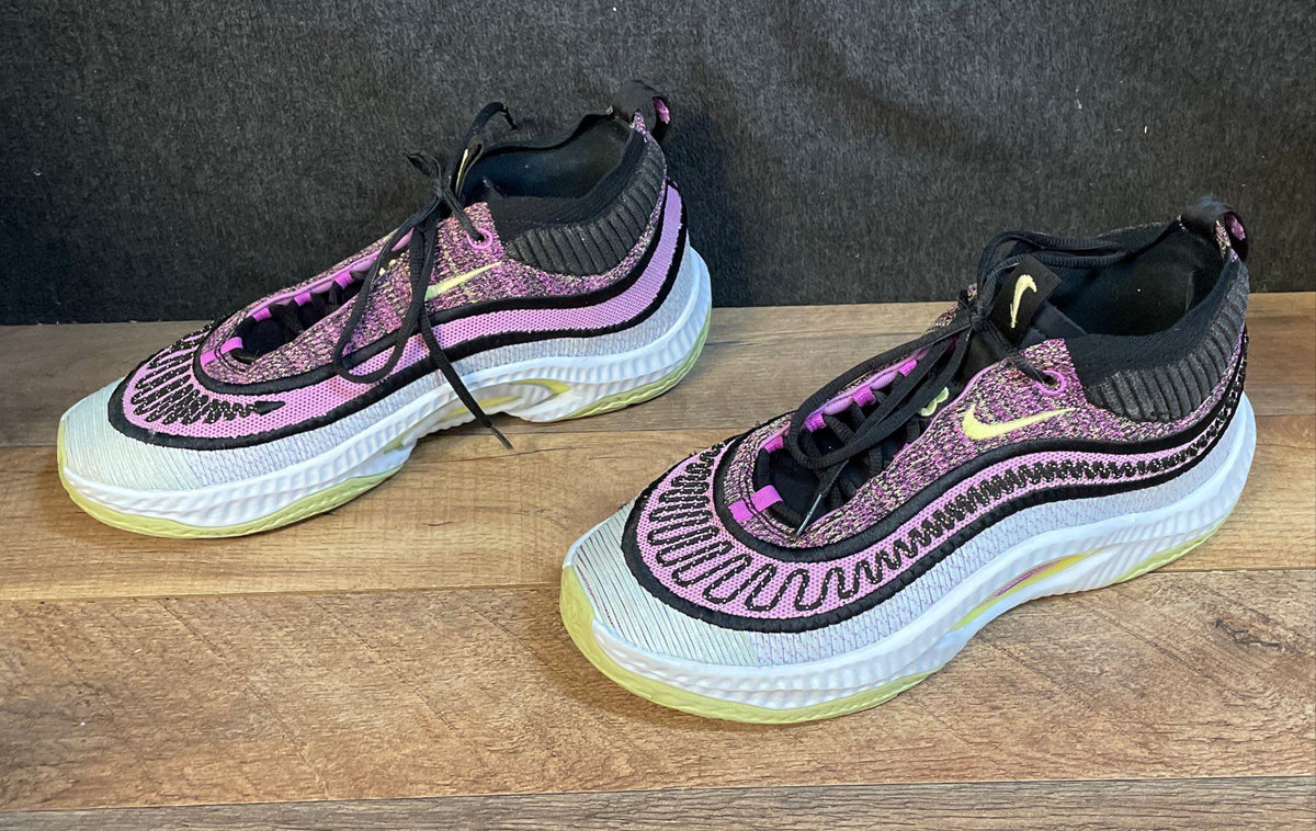 Nike Cosmic Unity 3 Fuschia Lemon Twist Basketball Shoes Size 11